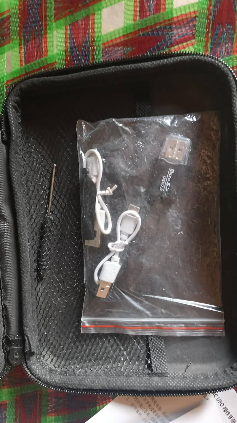 e88 max screen drone with camera 4