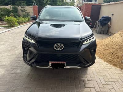 Toyota Fortuner Legender 2022