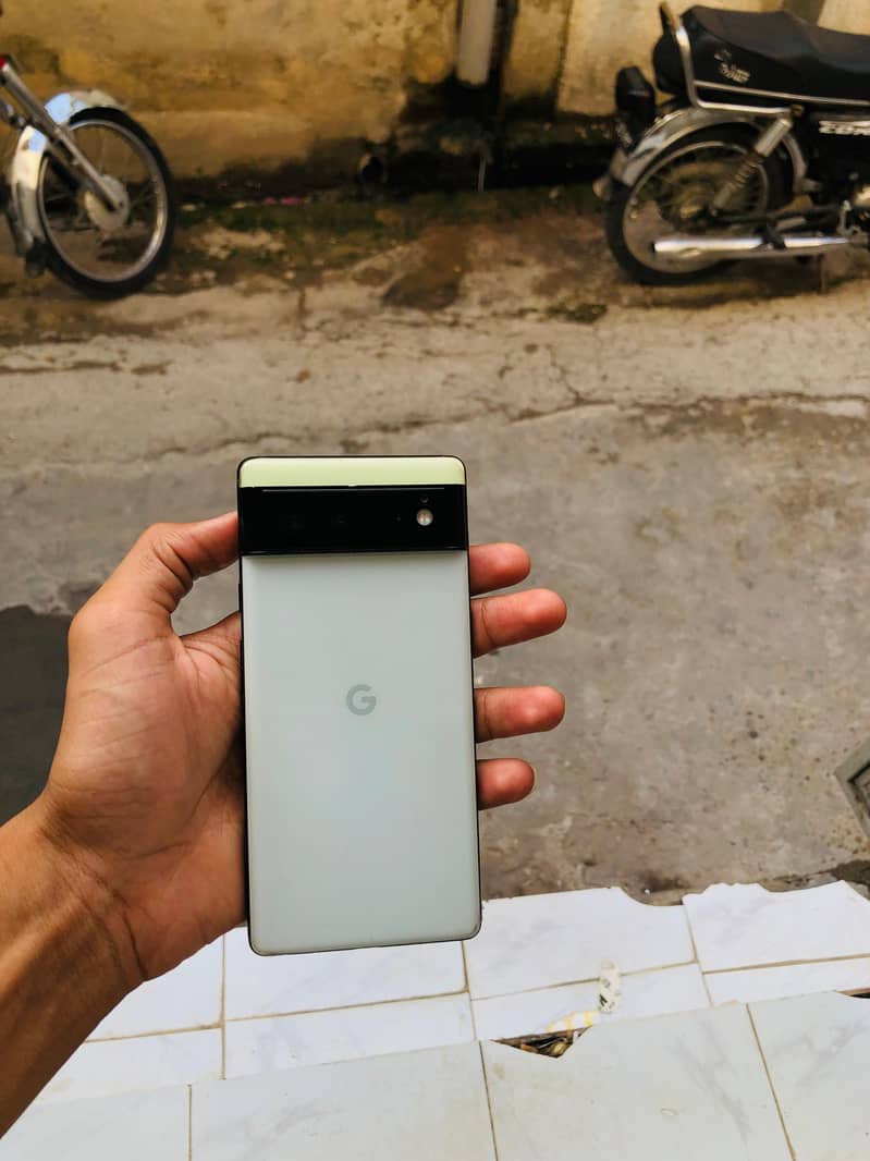 Google Pixel 6 3