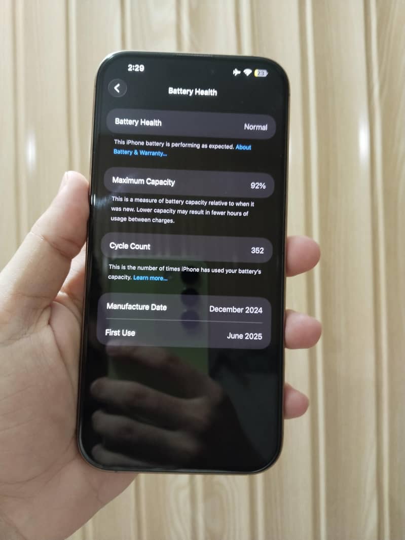 Apple iPhone 16 Pro Max 1