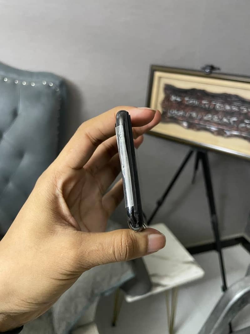Apple iPhone X 3