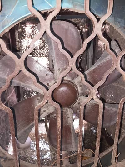 AIR COOLER stainless steel  medium size 10/10 condition