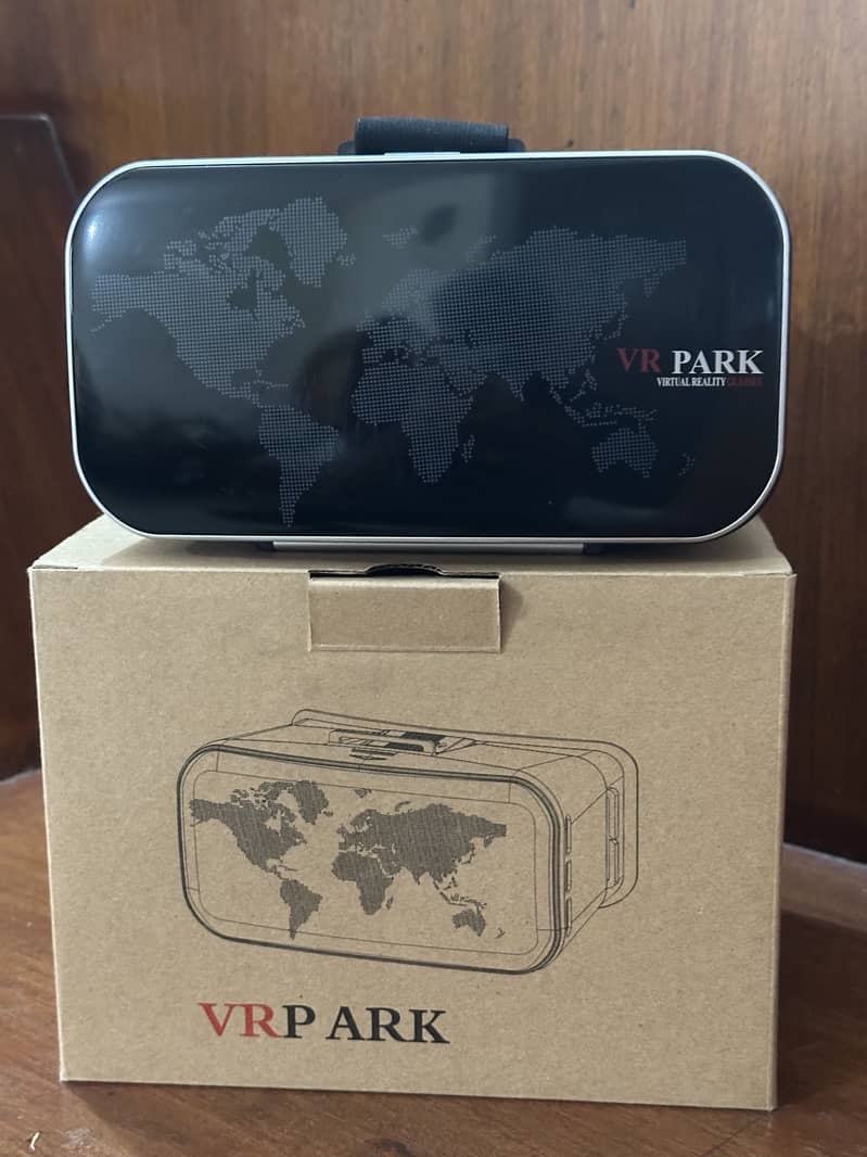 VR Headset 0