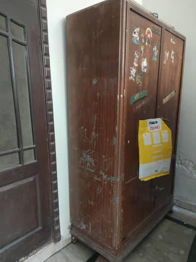 2-Door Wardrobe / Almirah for Sale – Cheap Price