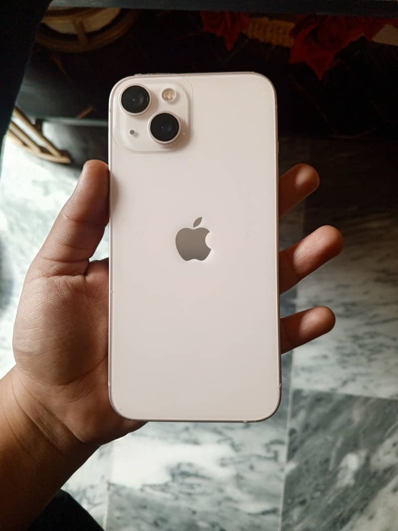 Apple iPhone 13 0