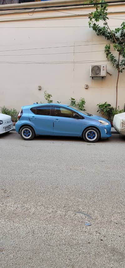 Toyota Aqua 2015 (Push Start)