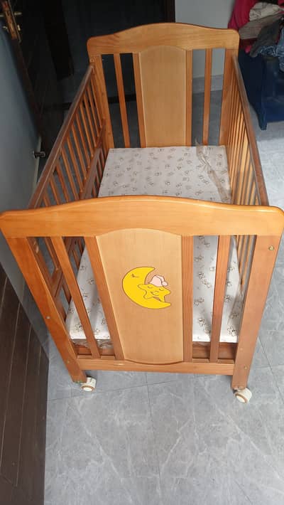 baby cot