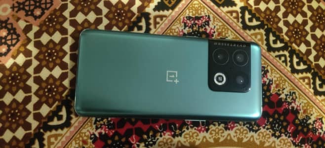 One Plus 10 Pro