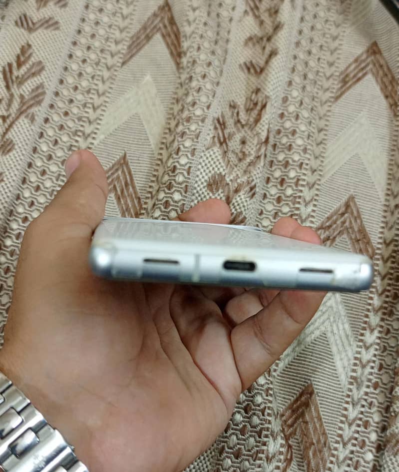 Google Pixel 7a 5