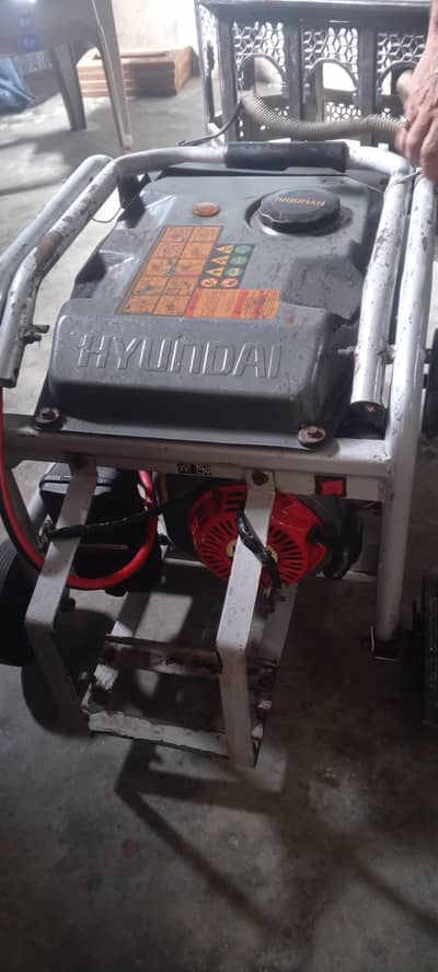 HUNDAI GENRATOR