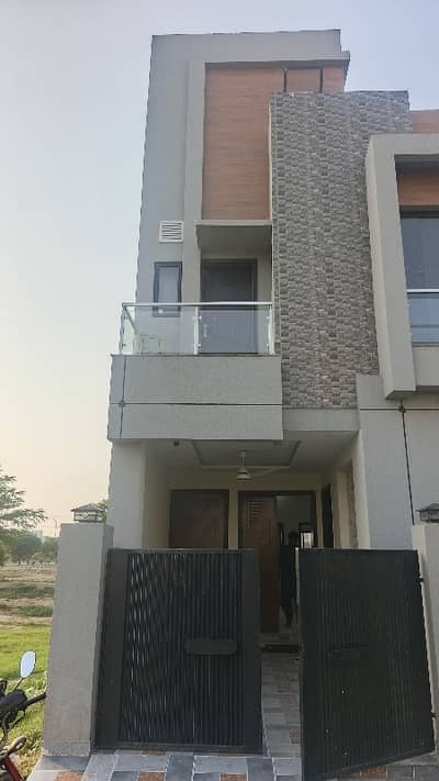 5 Marla Brand New First Entry Beautiful House Available For Rent in Lake City Society.