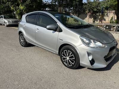 Toyota Aqua 2015