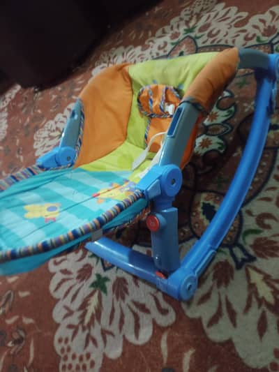 baby bouncer in 8/10 condition