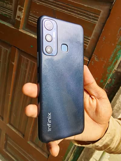 Infinix Hot 11