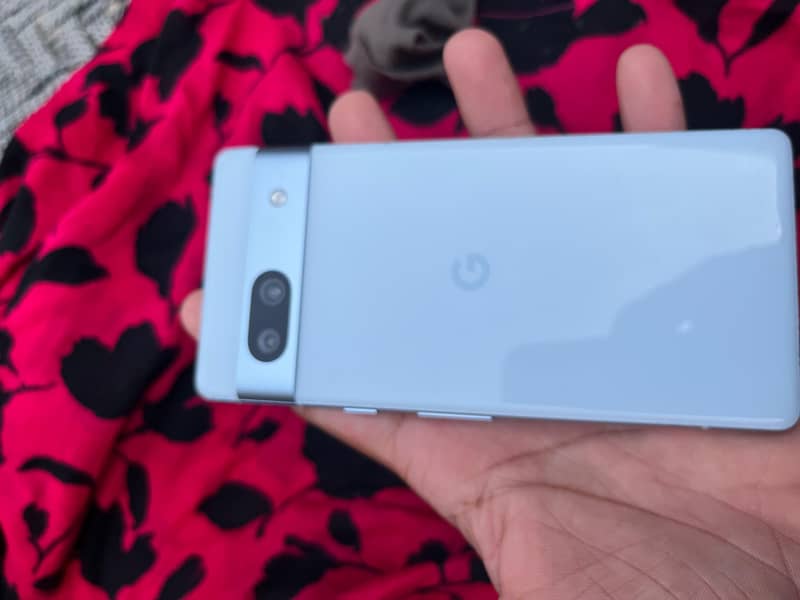 Google Pixel 7a 4