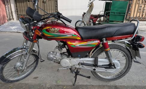 Road prince 2022 new condition Urgent sale 03234353832