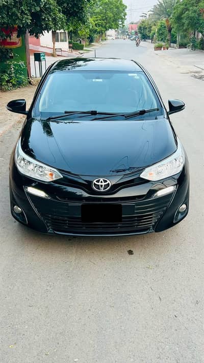 Toyota Yaris 2021 model 1.5 full Option
