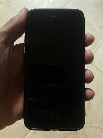 Apple iPhone 7
