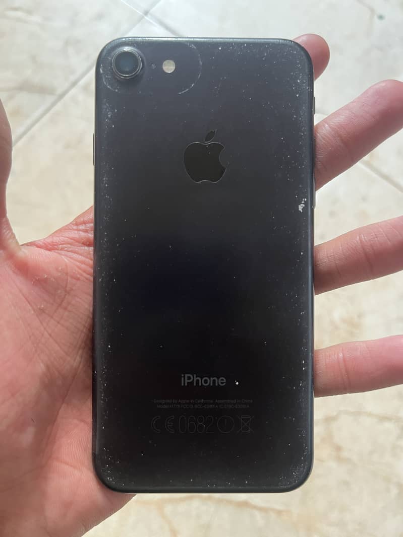 Apple iPhone 7 3