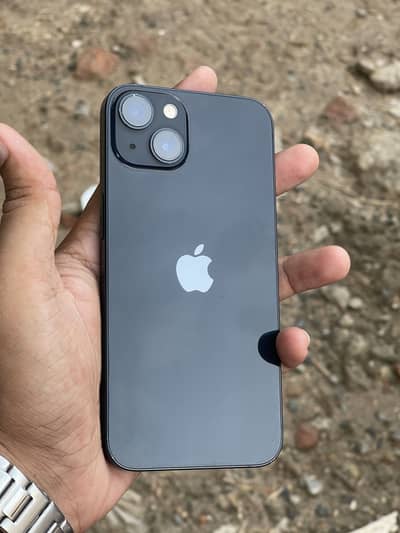 Apple iPhone 13