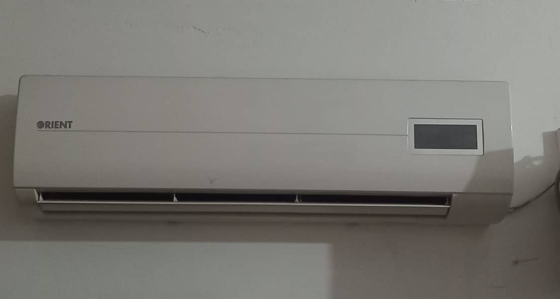 Orient AC 1