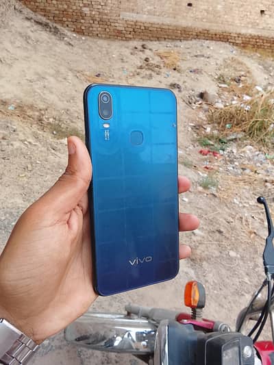 Vivo V11