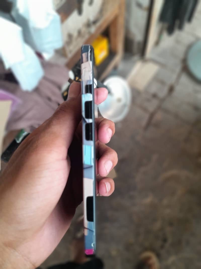 Apple iPhone 15 2