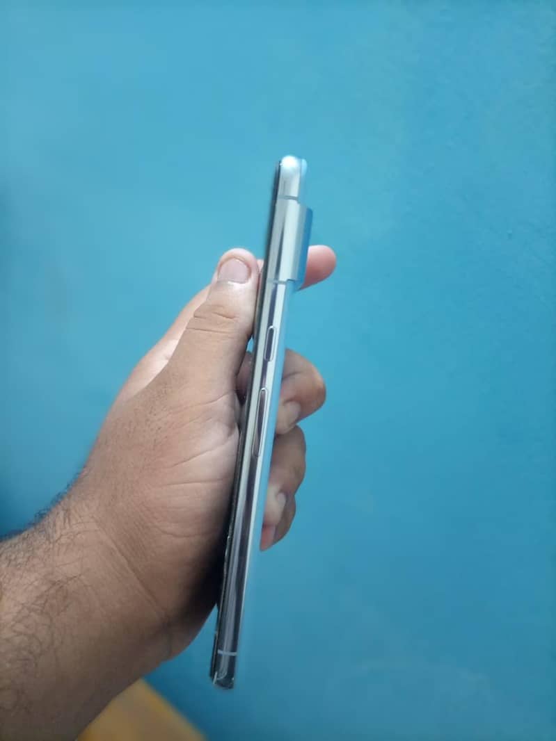Google Pixel 8 Pro 3
