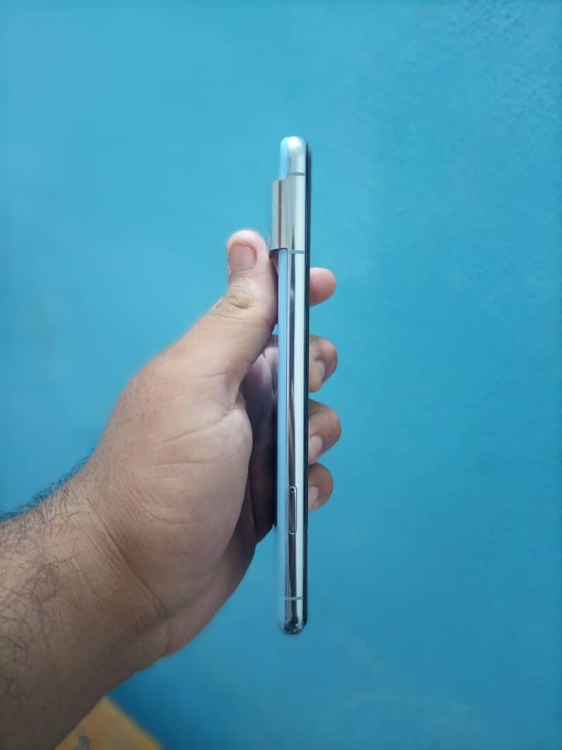Google Pixel 8 Pro 5