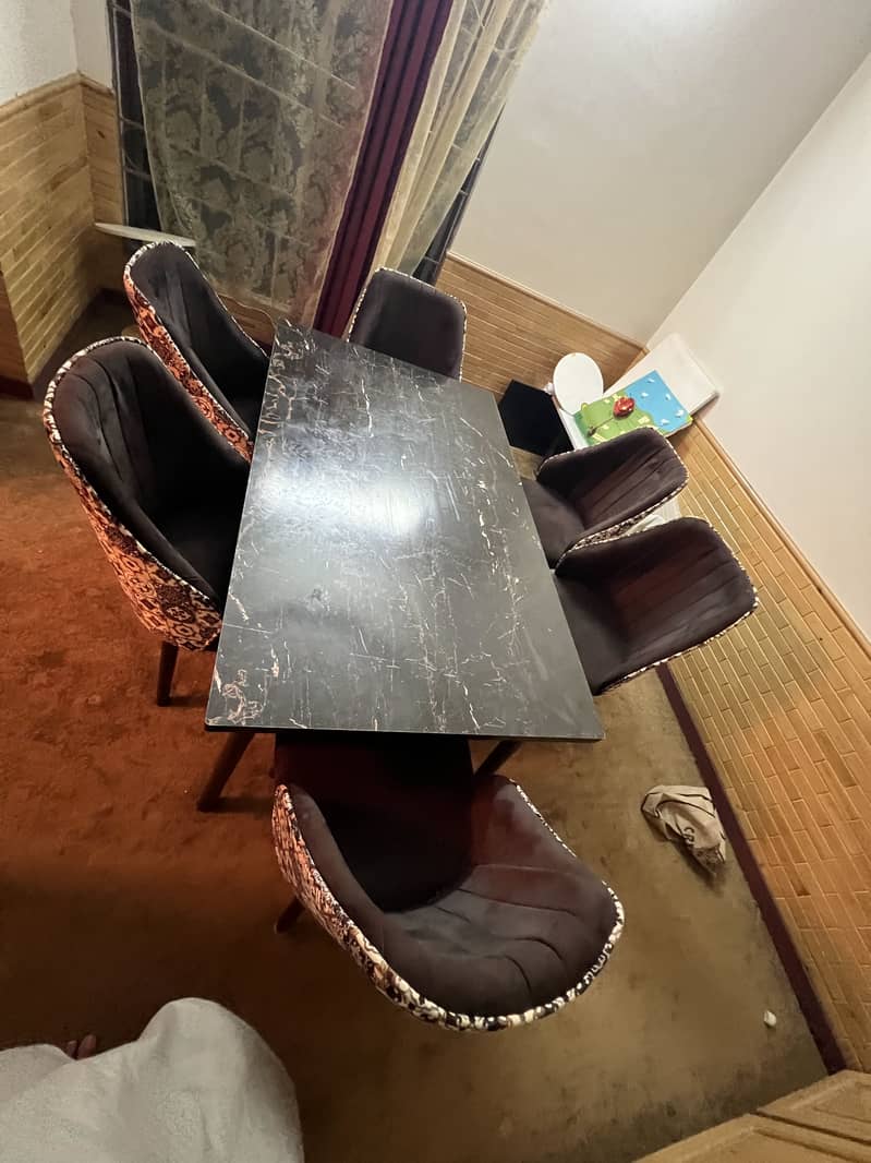 Dining table 5