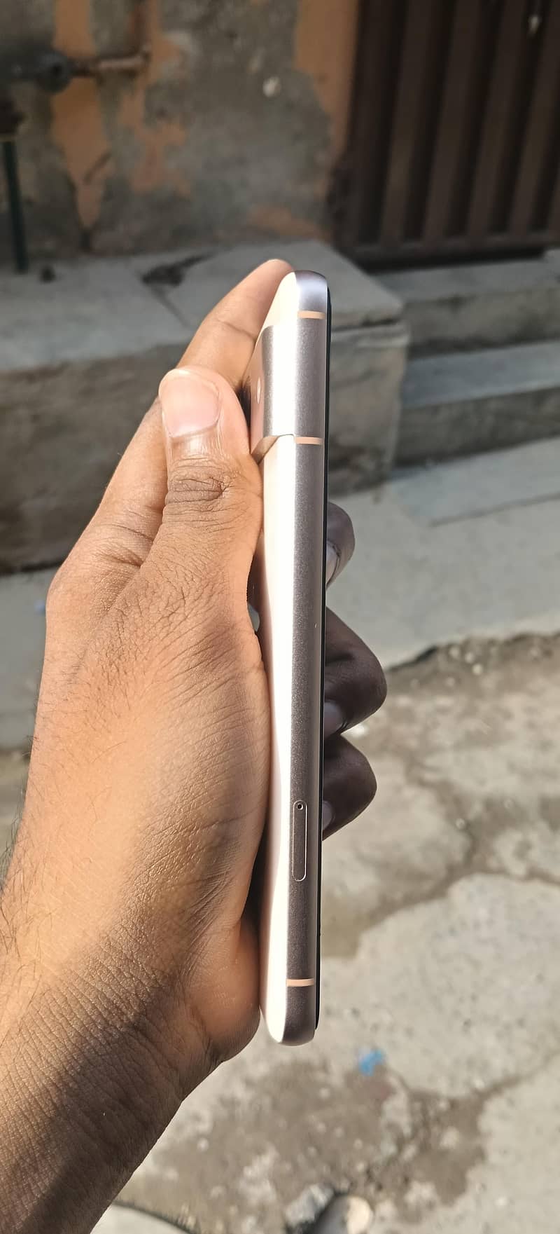 Google Pixel 8 2