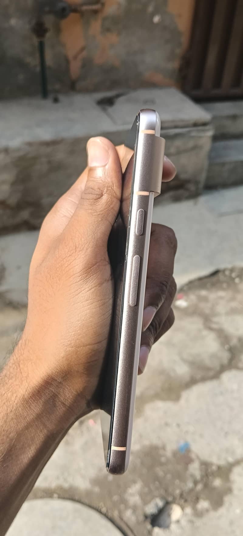 Google Pixel 8 3