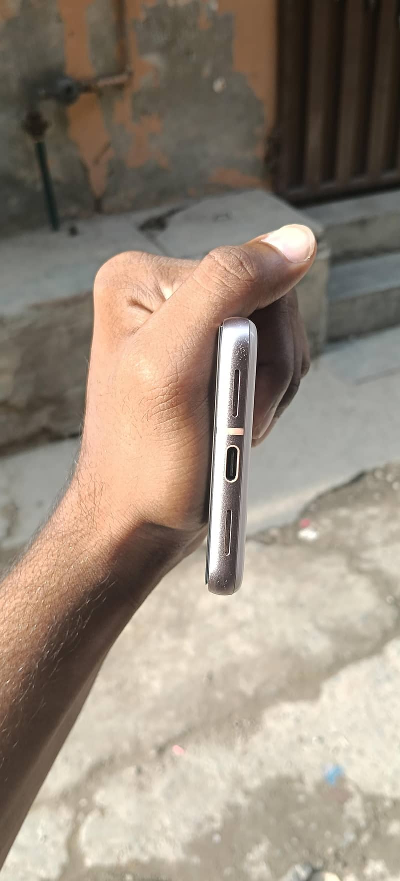 Google Pixel 8 5