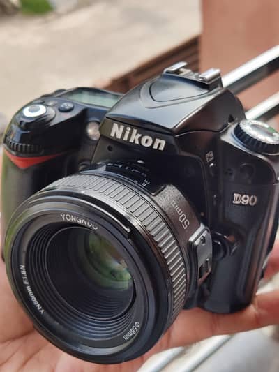 Nikon d90 dslr camera 50mm 1.8 lens 0/3/3/2/4/4/8/4/7/4/3