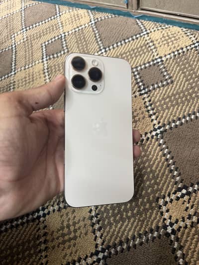 Apple iPhone 16 Pro Max