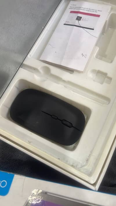 Oteeto tab 512 GB with keyboard and mouse