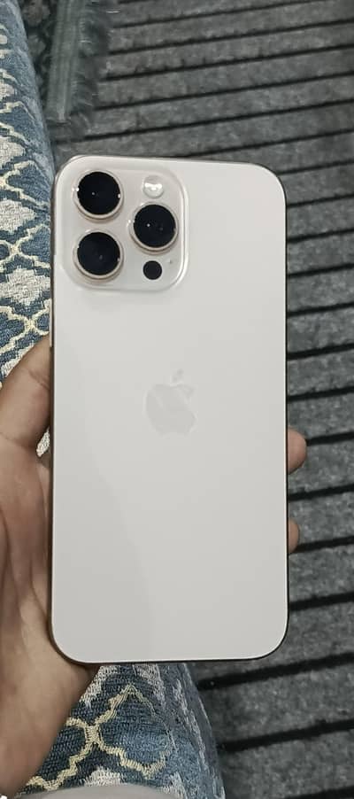 Apple iPhone 16 Pro Max