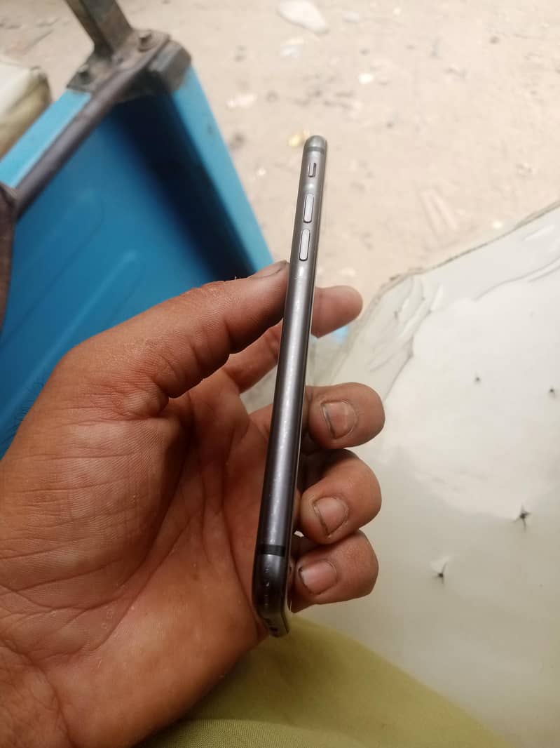 Apple iPhone 8 0