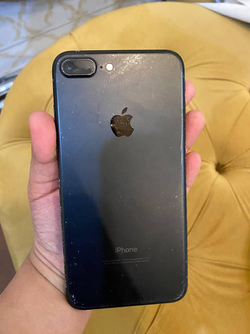 Apple iPhone 7 Plus 2