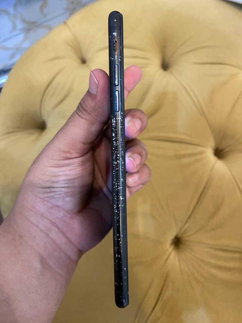 Apple iPhone 7 Plus 5