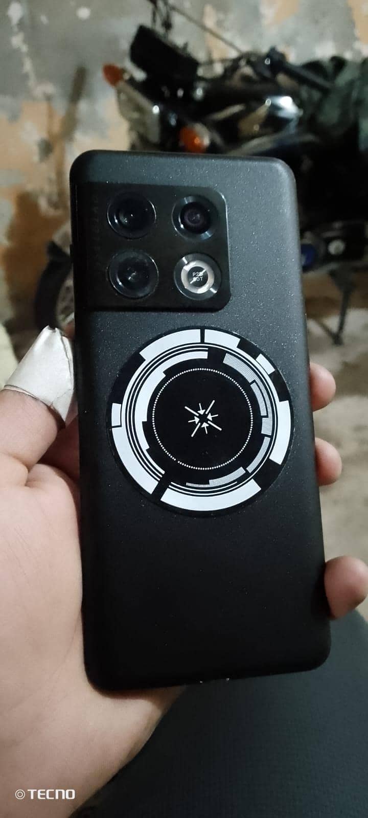 One Plus 10 Pro 1