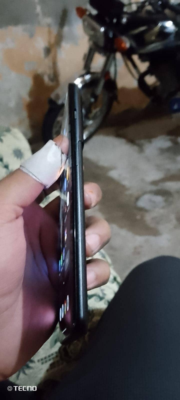 One Plus 10 Pro 4