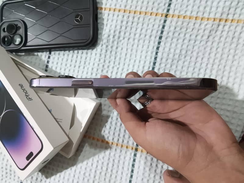 Apple iPhone 14 Pro Max 3