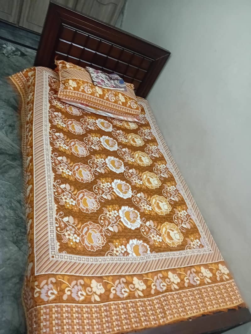 Single Bed 0