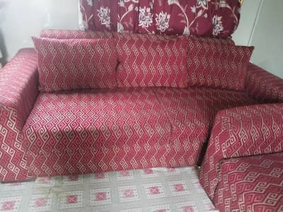 Looking for something elegant and royal for your home so buy this sofa