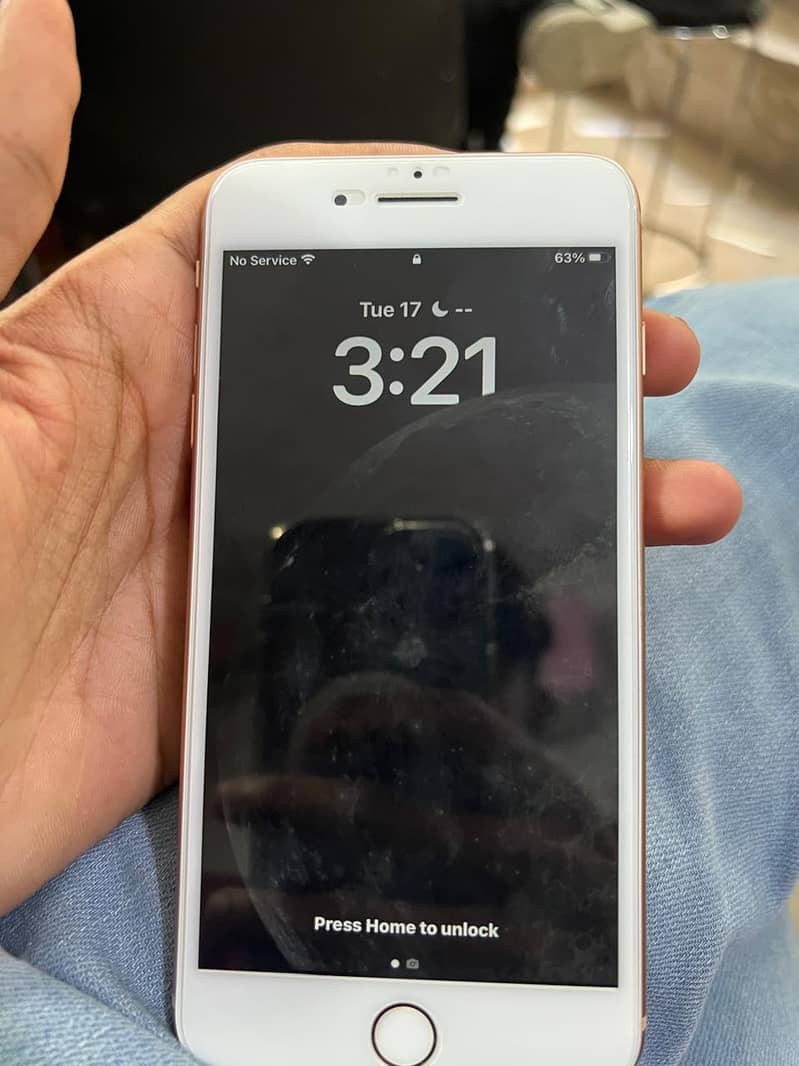 Apple iPhone 8 Plus 2
