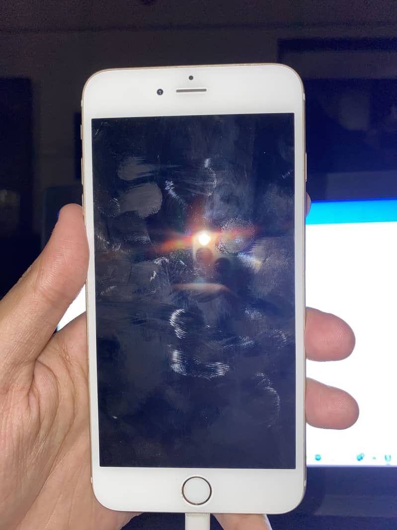 Apple iPhone 6 Plus 4