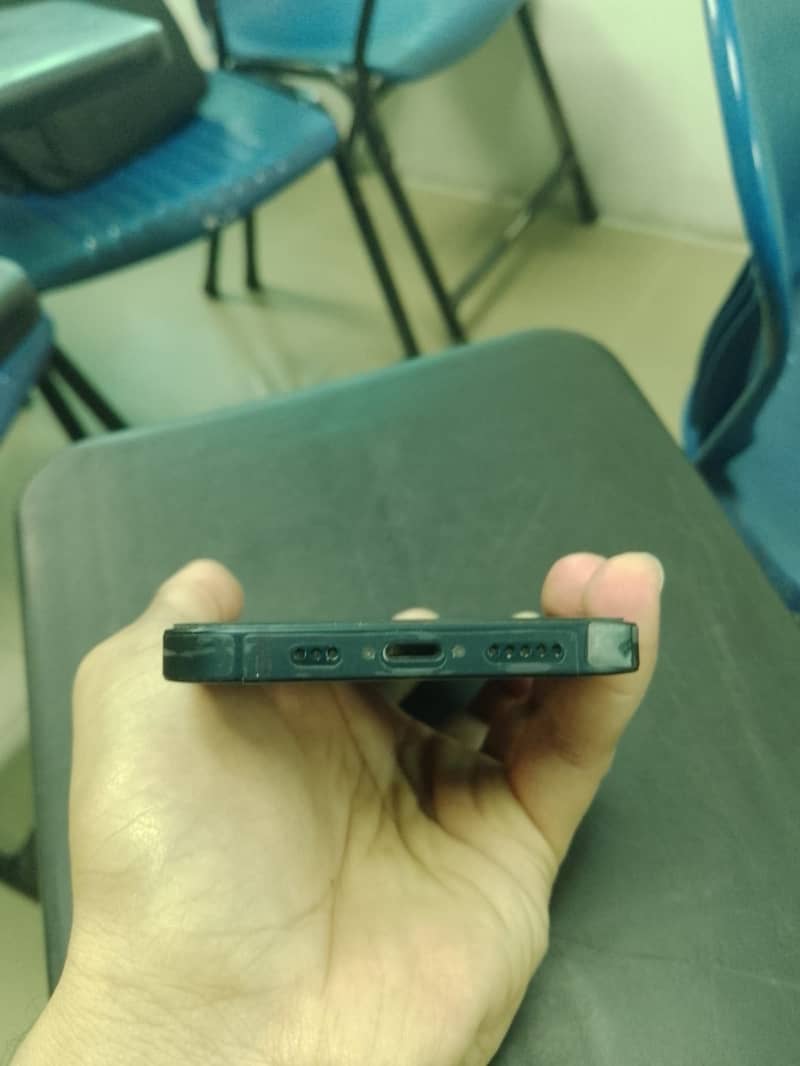 Apple iPhone 13 1