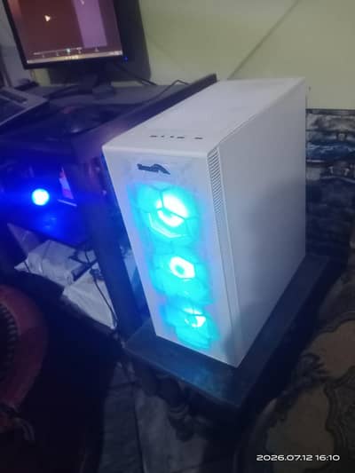 ryzene 5600, 16gb ram, b450m, rtx2070