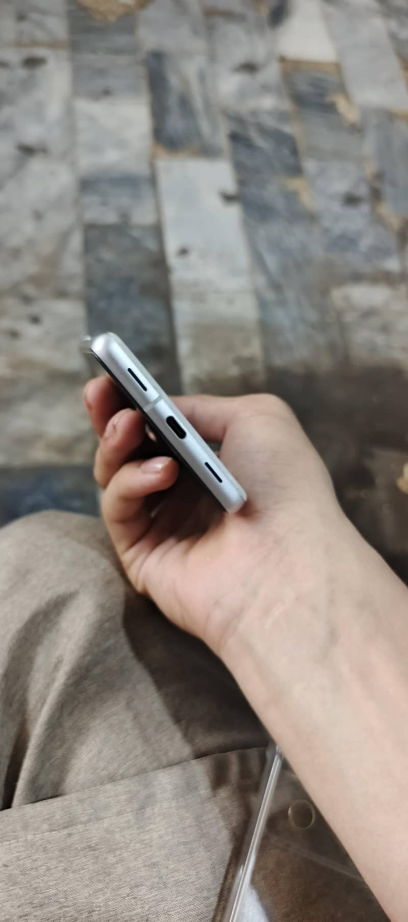 Google Pixel 7a 5